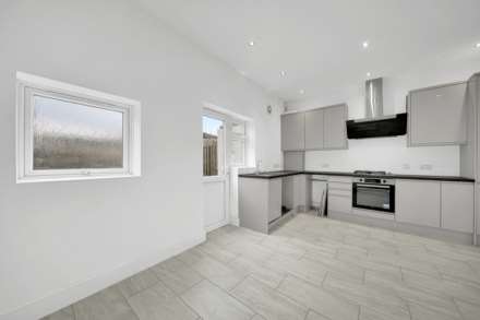 Dagenham Road, Leyton,E10, Image 8