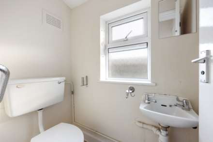 Huxley Road, Leyton, E10, Image 9