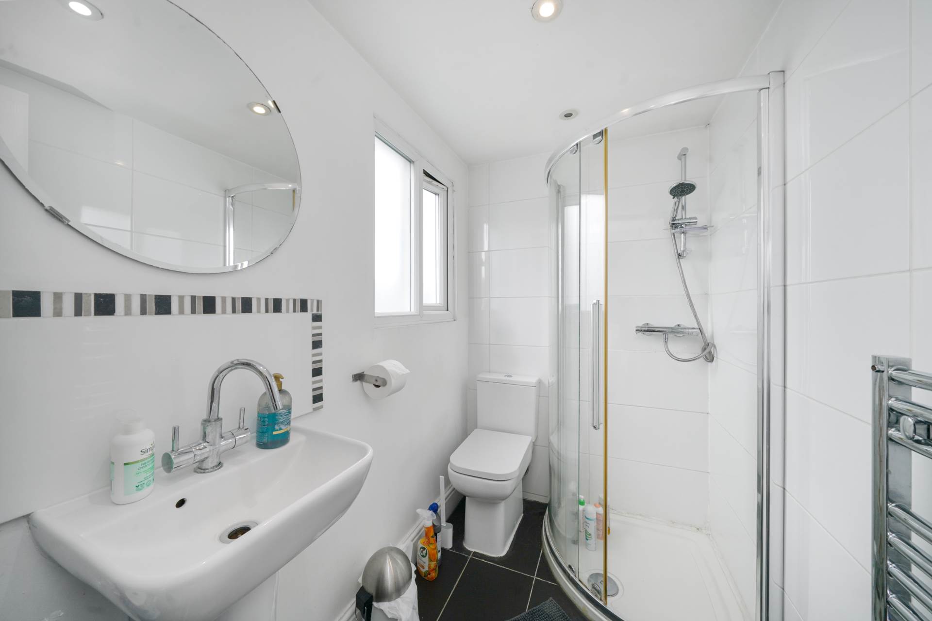 Newport Road, Leyton, E10, Image 20
