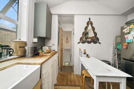 Newport Road, Leyton, E10, Image 11