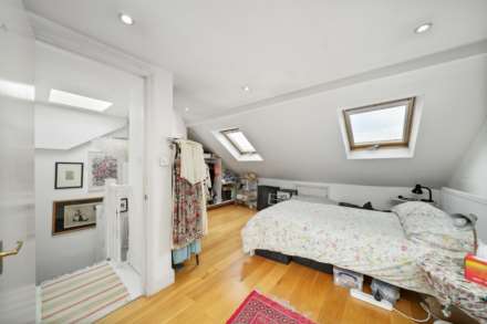 Newport Road, Leyton, E10, Image 17