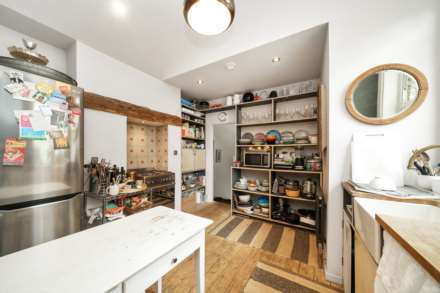 Newport Road, Leyton, E10, Image 9