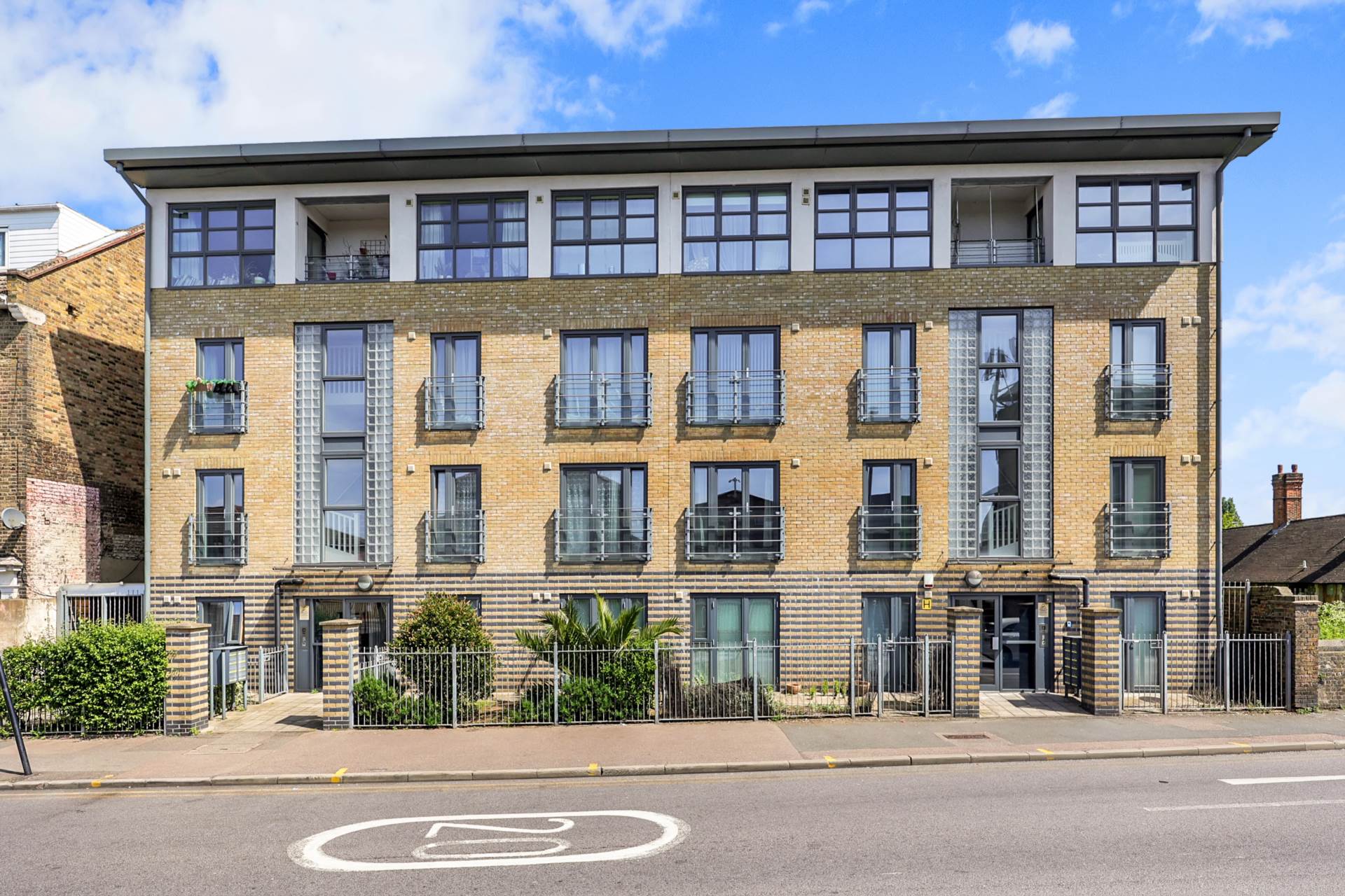 4 Royal House, Church Road, Leyton, E10, Image 1