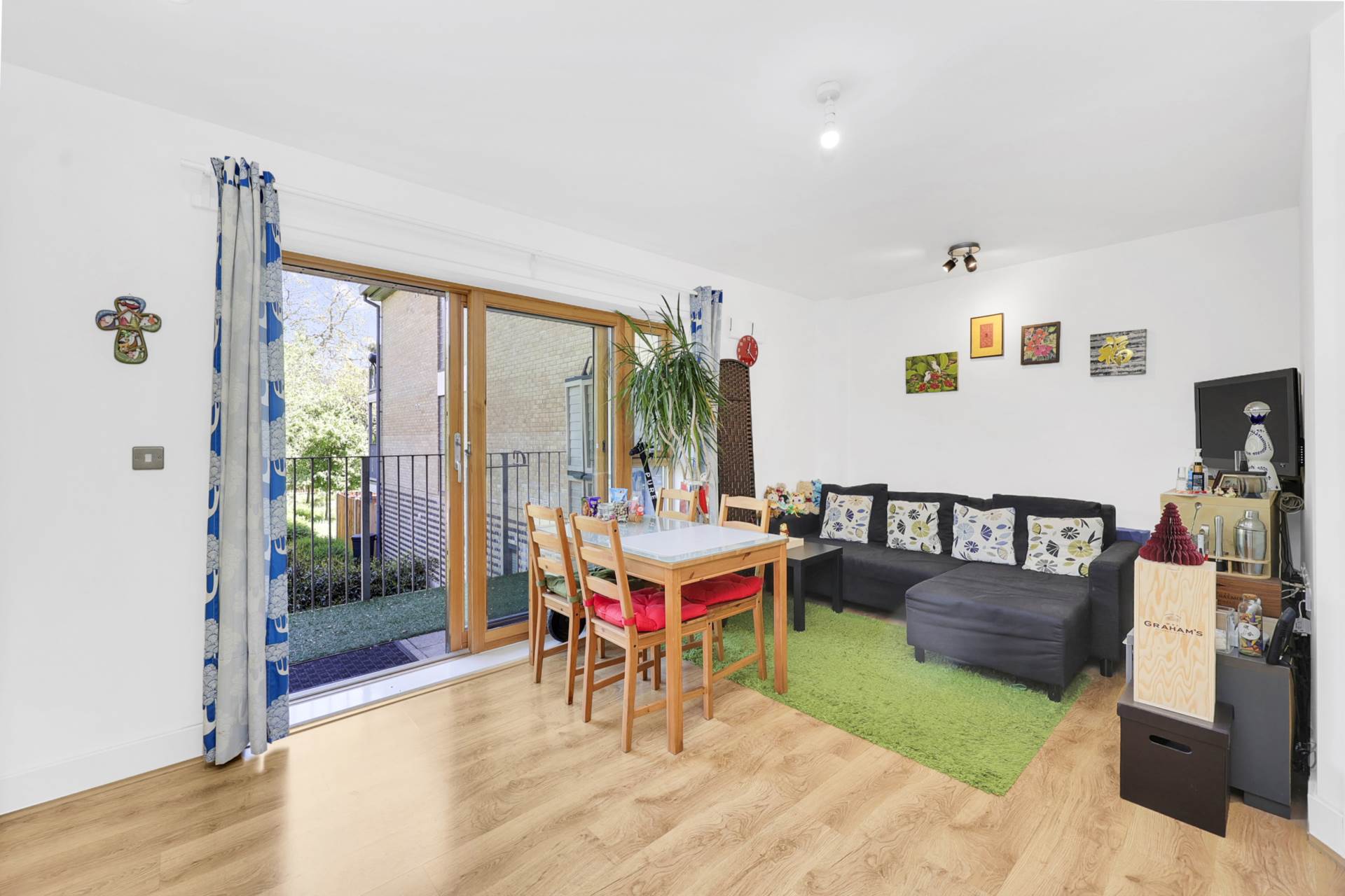 4 Royal House, Church Road, Leyton, E10, Image 5
