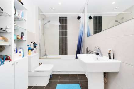 4 Royal House, Church Road, Leyton, E10, Image 14
