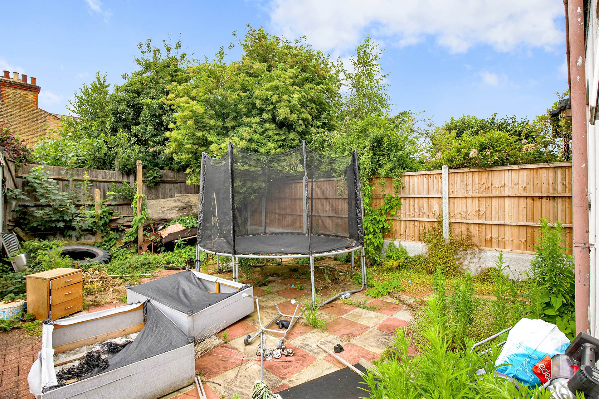 Canterbury Road, Leyton, E10, Image 17