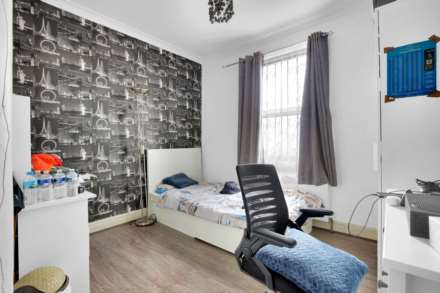 Canterbury Road, Leyton, E10, Image 14