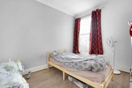 Canterbury Road, Leyton, E10, Image 16