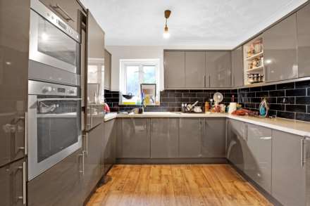 Canterbury Road, Leyton, E10, Image 7