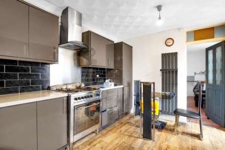 Canterbury Road, Leyton, E10, Image 9
