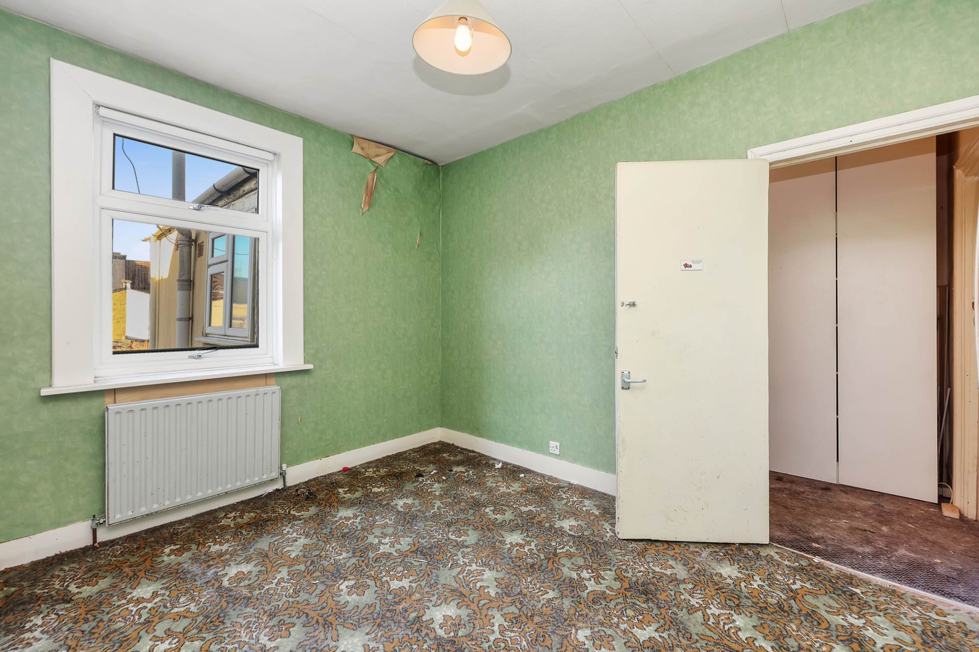 Pearcroft Road, London, E11, Image 18