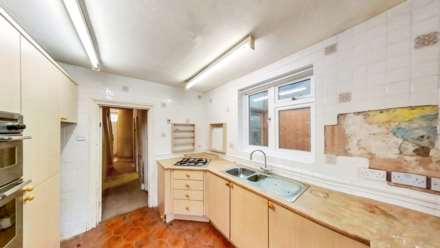 Pearcroft Road, London, E11, Image 10