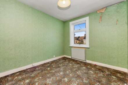 Pearcroft Road, London, E11, Image 20