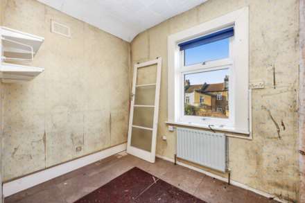 Pearcroft Road, London, E11, Image 23