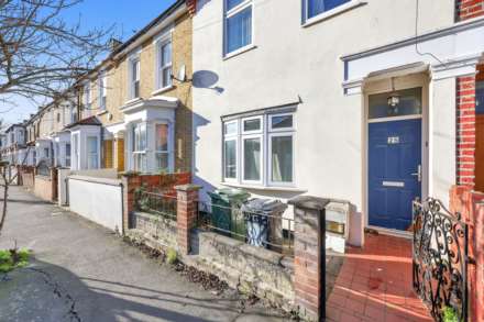 Pearcroft Road, London, E11, Image 26