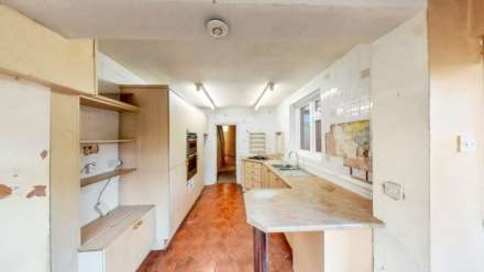 Pearcroft Road, London, E11, Image 8