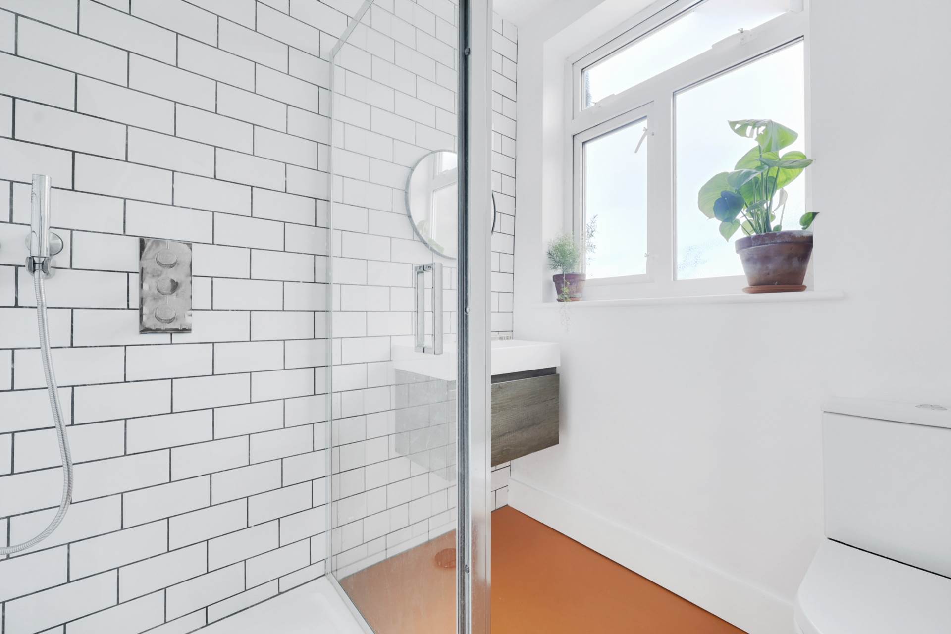 Overton Road, Leyton, E10, Image 19