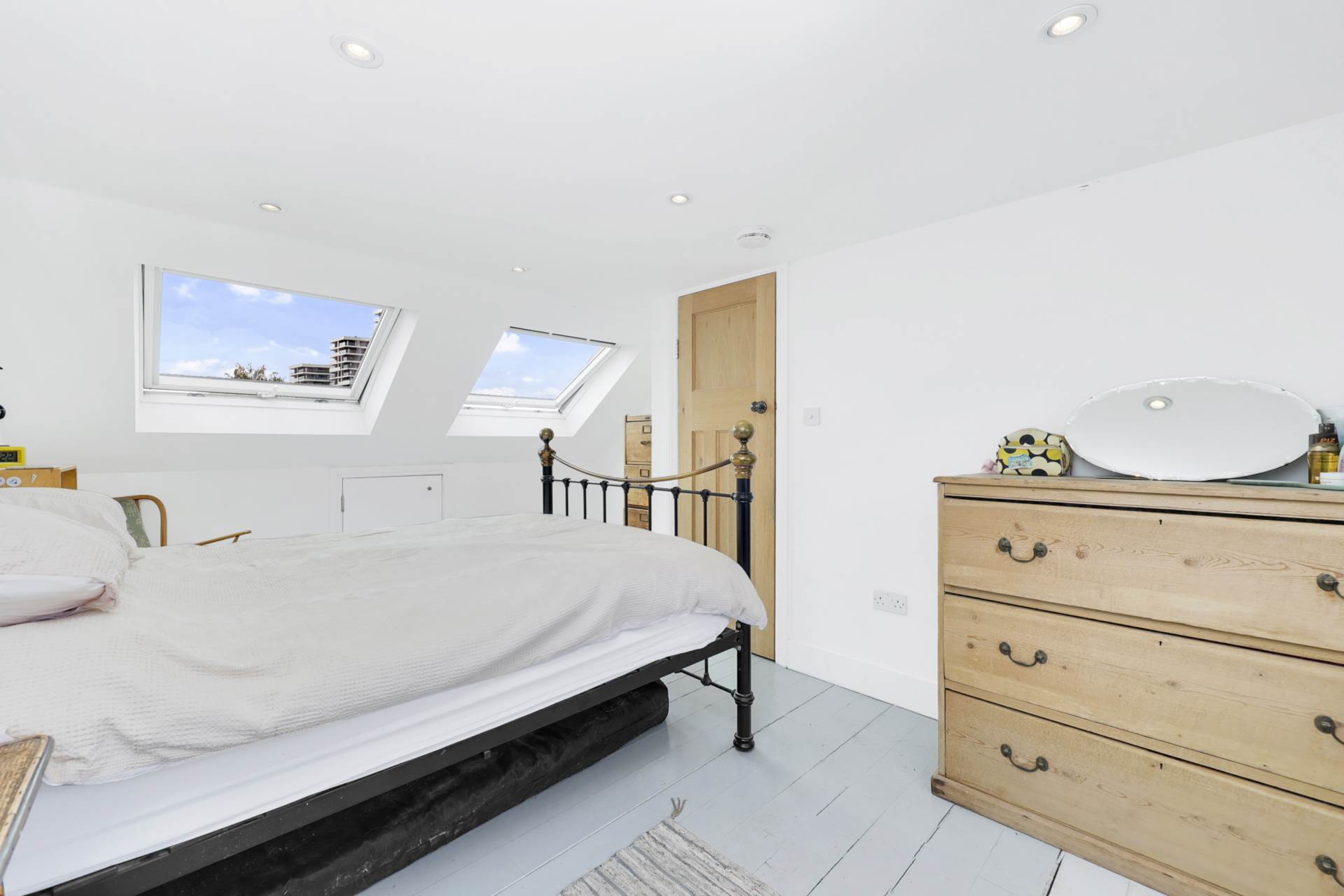 Overton Road, Leyton, E10, Image 41