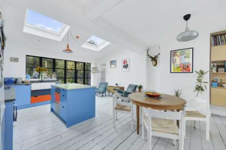 Overton Road, Leyton, E10, Image 16