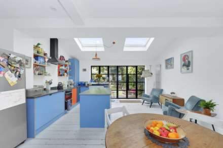 Overton Road, Leyton, E10, Image 17