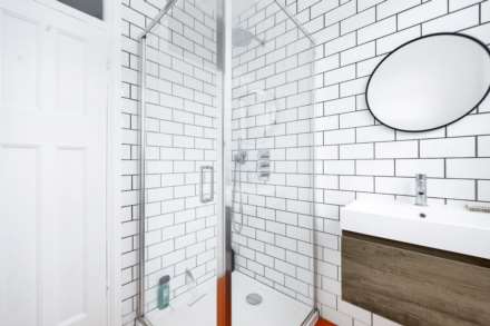 Overton Road, Leyton, E10, Image 20