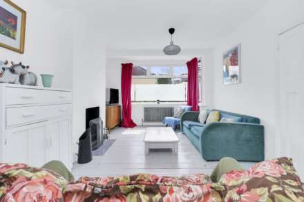 Overton Road, Leyton, E10, Image 3