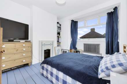 Overton Road, Leyton, E10, Image 32