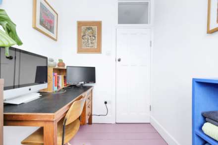 Overton Road, Leyton, E10, Image 35