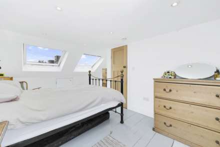 Overton Road, Leyton, E10, Image 41