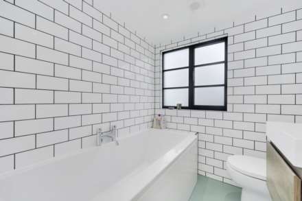 Overton Road, Leyton, E10, Image 44