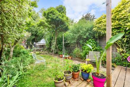 Overton Road, Leyton, E10, Image 48