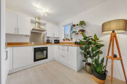 Ruckholt Road, Leyton, Image 4