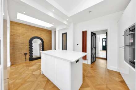 Twickenham Road, London, E11, Image 11