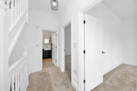 Twickenham Road, London, E11, Image 14