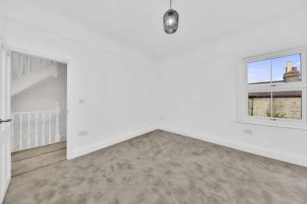 Twickenham Road, London, E11, Image 16