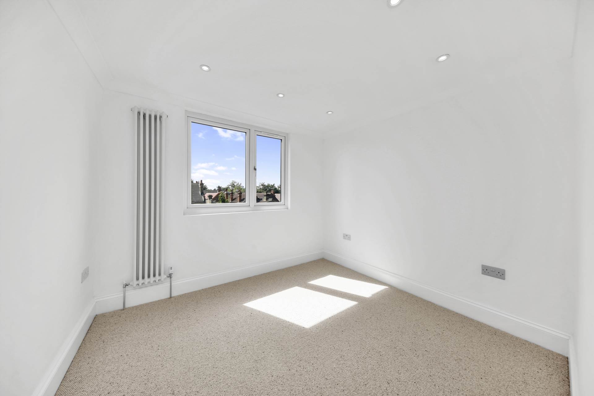 Canterbury Road, Leyton, E10, Image 12