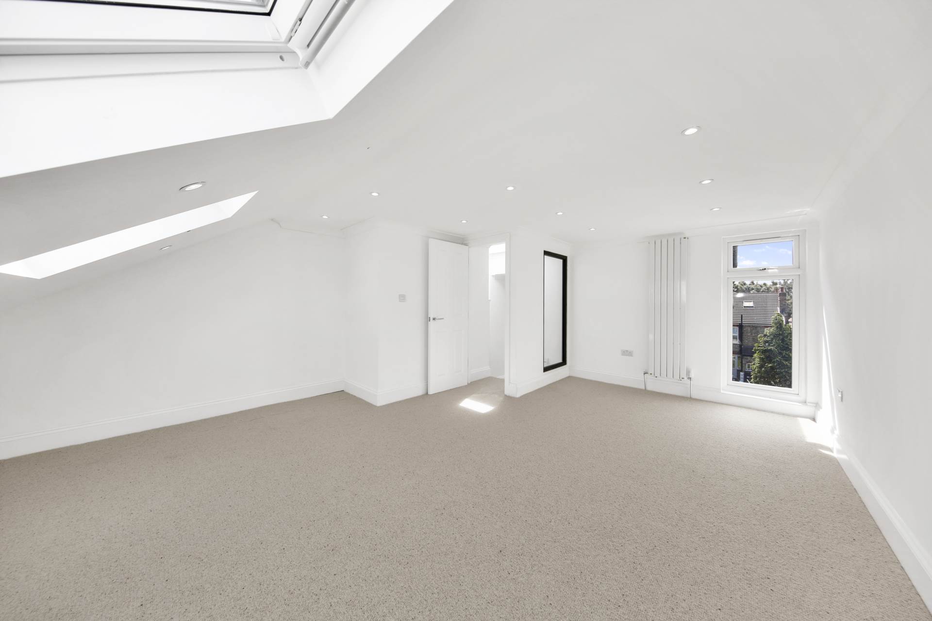 Canterbury Road, Leyton, E10, Image 17