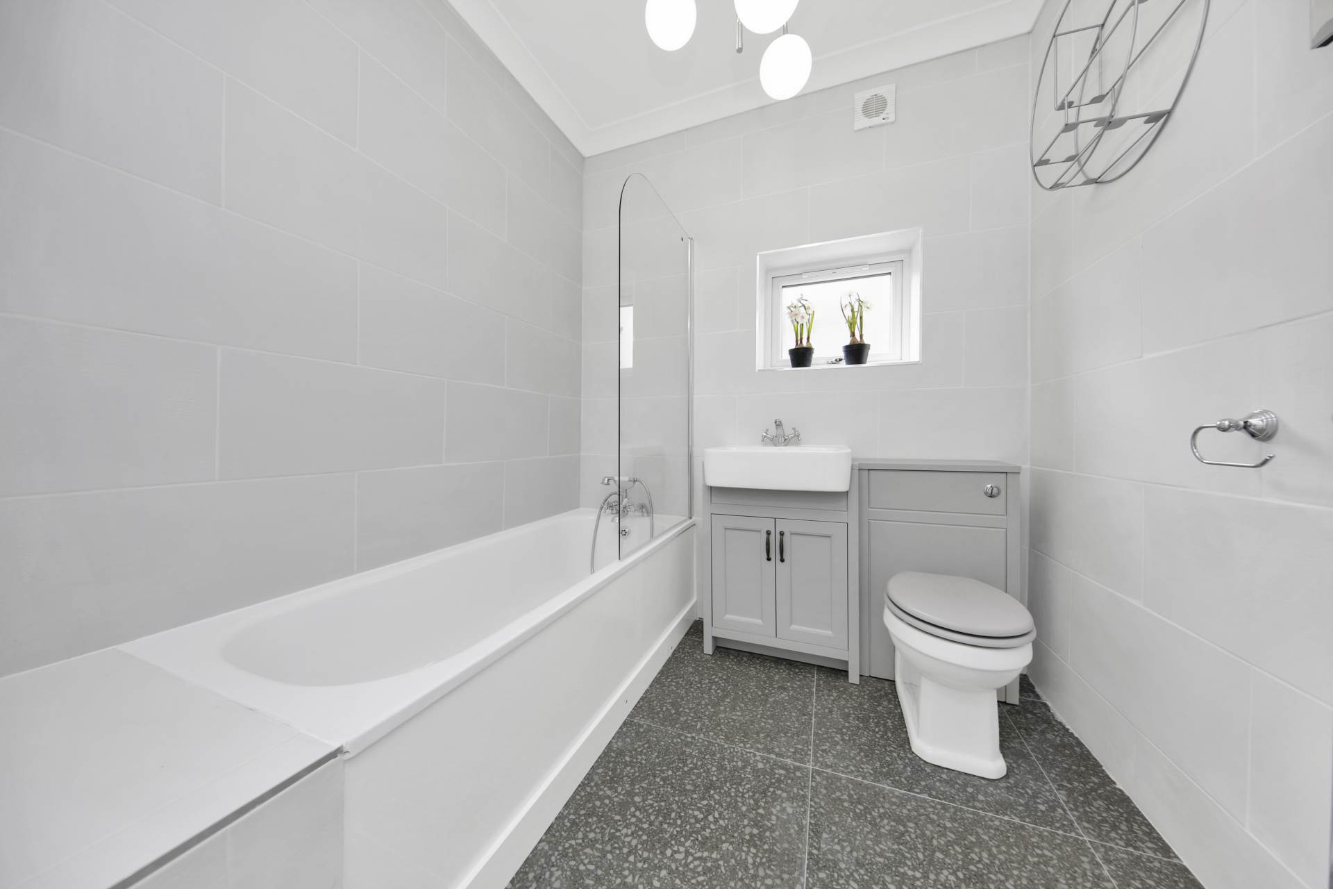 Canterbury Road, Leyton, E10, Image 19