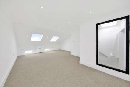 Canterbury Road, Leyton, E10, Image 18