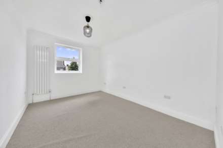 Canterbury Road, Leyton, E10, Image 20
