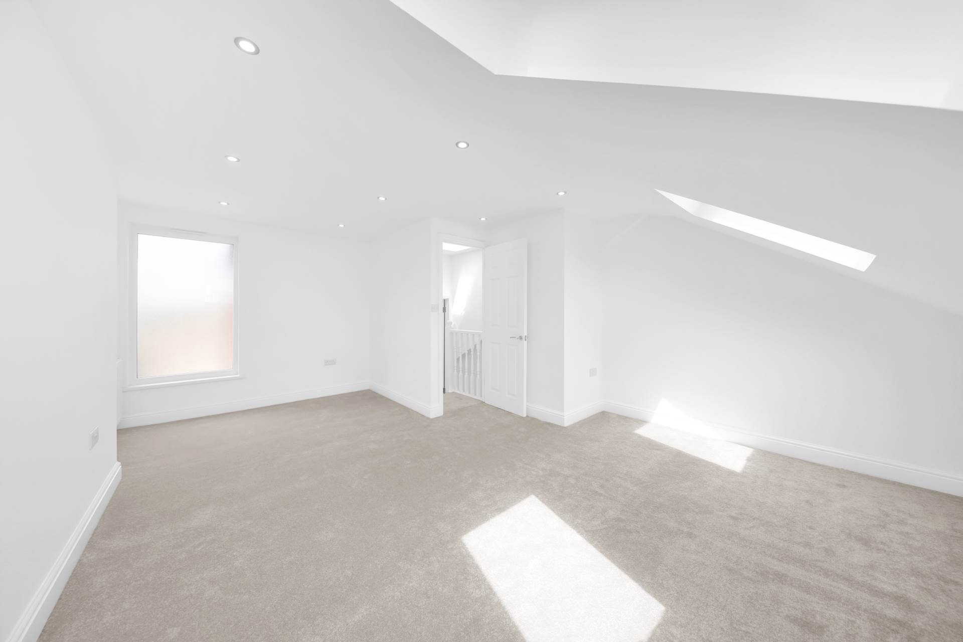Cary Road, Leytonstone, E11, Image 25