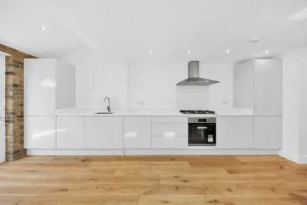 Cary Road, Leytonstone, E11, Image 10