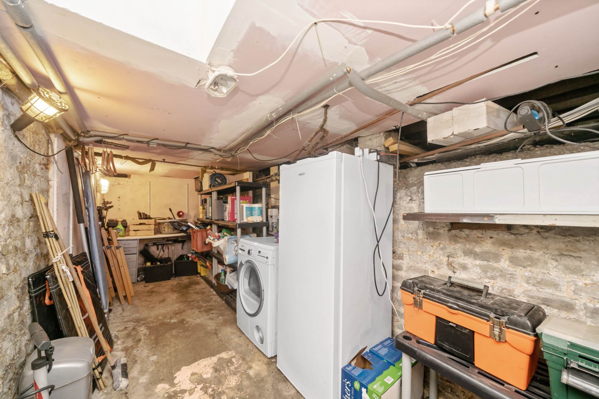 Thornhill Road, Leyton, E10, Image 30