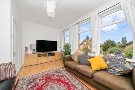 Thornhill Road, Leyton, E10, Image 13