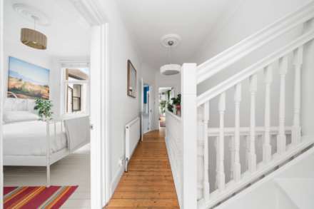 Thornhill Road, Leyton, E10, Image 17