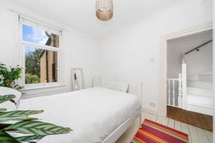 Thornhill Road, Leyton, E10, Image 19