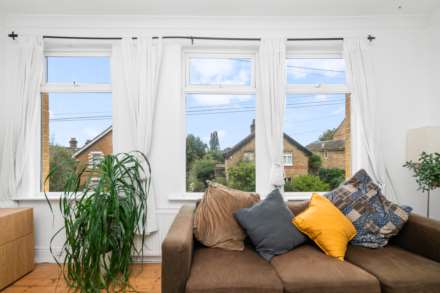 Thornhill Road, Leyton, E10, Image 20