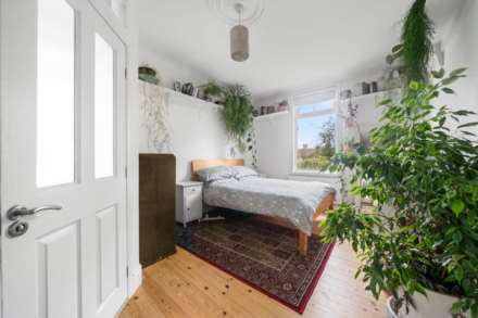 Thornhill Road, Leyton, E10, Image 22