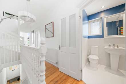 Thornhill Road, Leyton, E10, Image 24