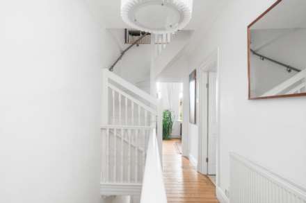 Thornhill Road, Leyton, E10, Image 27